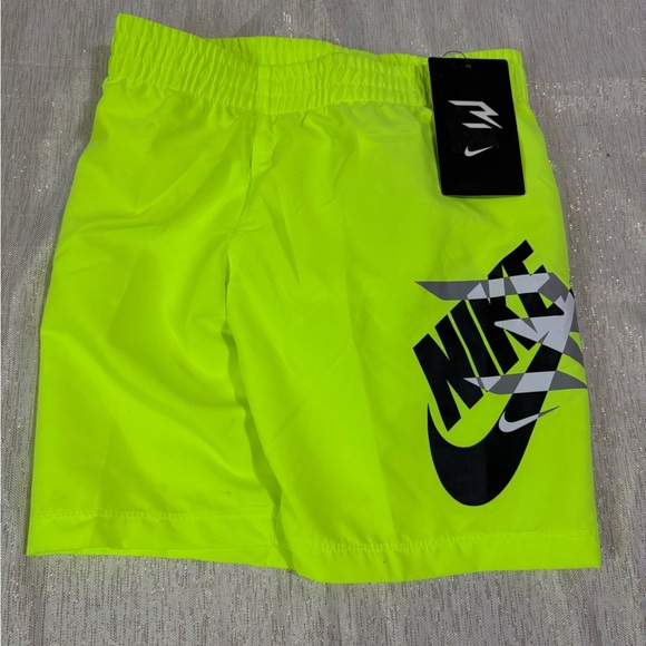 NIKE Neon Green Yellow Gradient Board Shorts Swim Trunks size 4-5 small - Picture 2 of 8